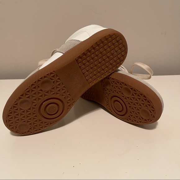 MAISON MARGIELA Replica low-top leather and suede sneakers (EU 39 | US 6) - Picture 5 of 9